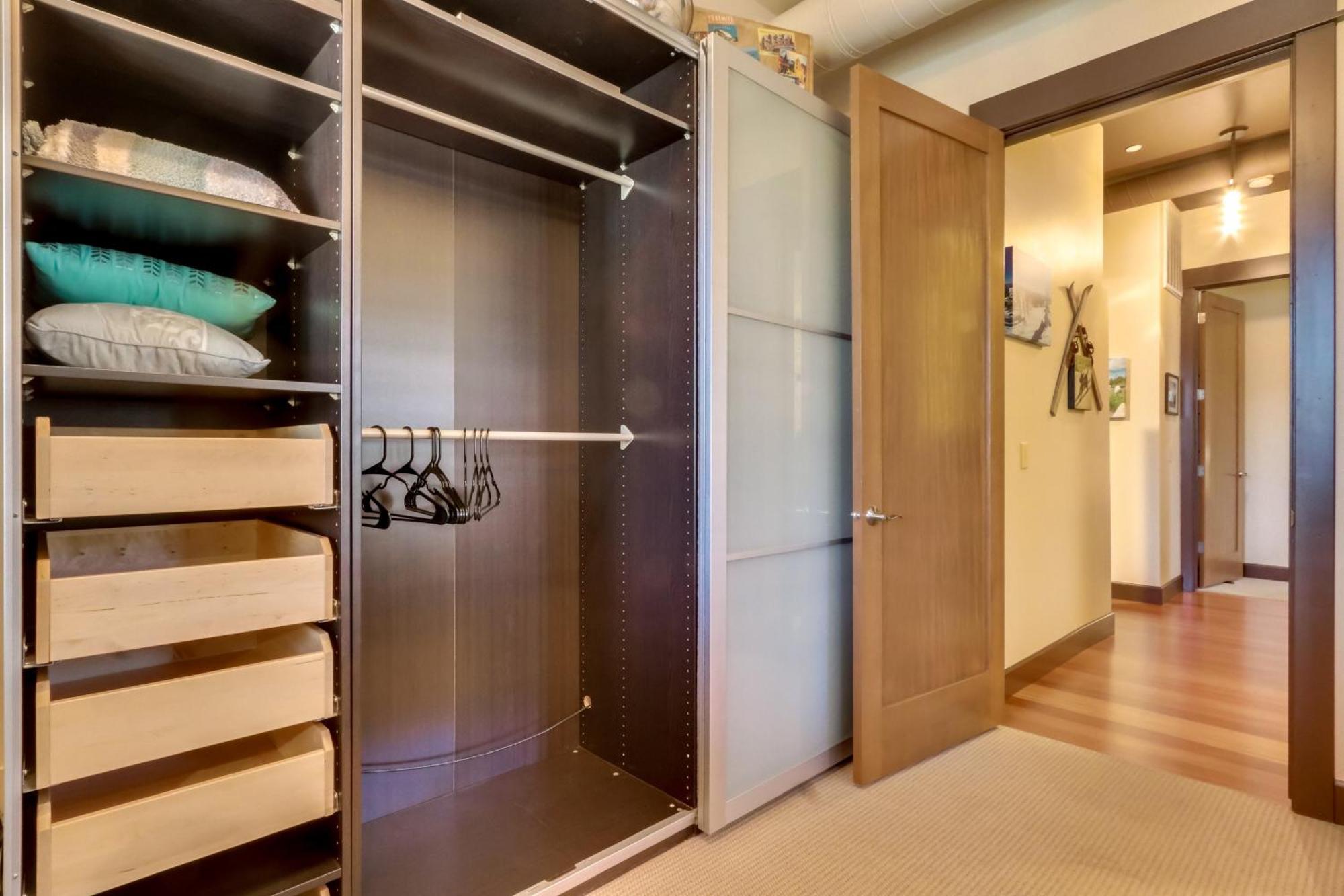 Stunning Coeur Dalene Condo Walk Downtown Коур-Д'Ален Екстер'єр фото
