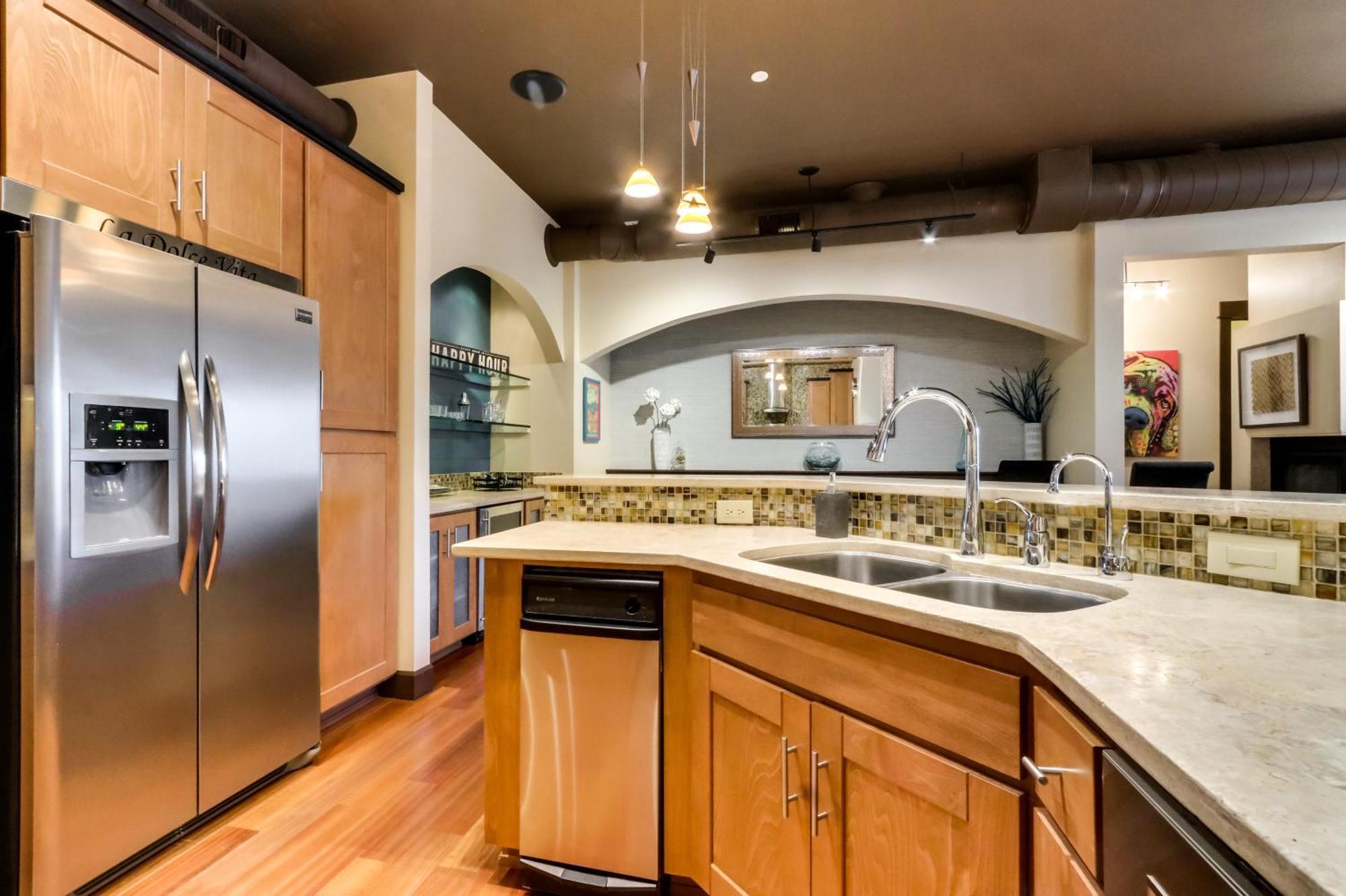 Stunning Coeur Dalene Condo Walk Downtown Коур-Д'Ален Екстер'єр фото