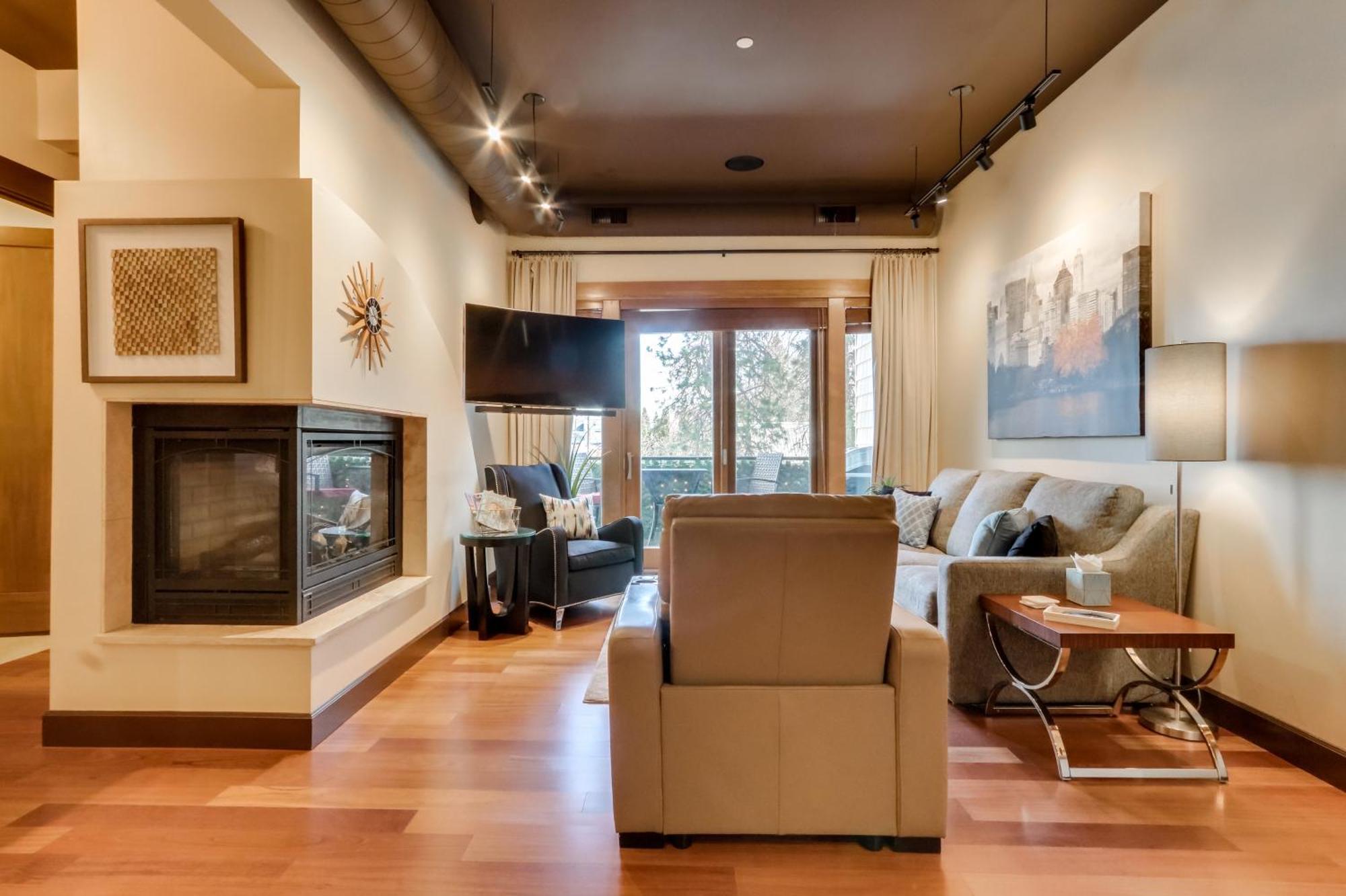 Stunning Coeur Dalene Condo Walk Downtown Коур-Д'Ален Екстер'єр фото