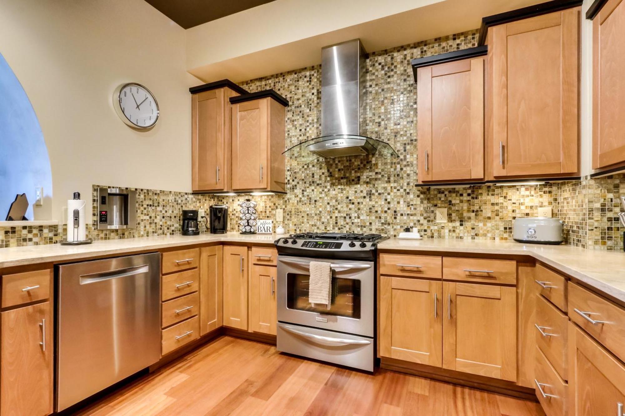 Stunning Coeur Dalene Condo Walk Downtown Коур-Д'Ален Екстер'єр фото
